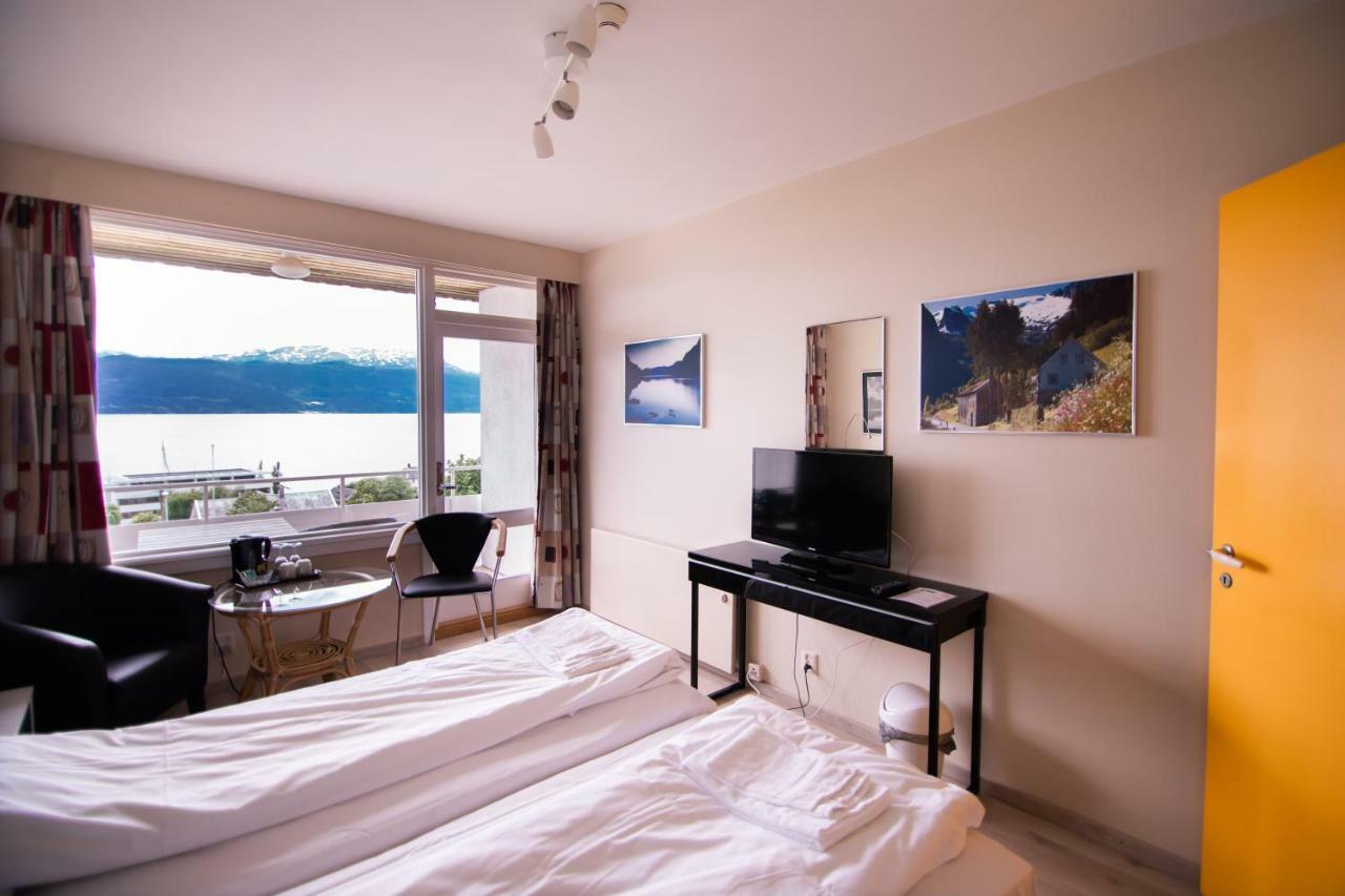 Kringsja Hotel Балестранд Екстериор снимка