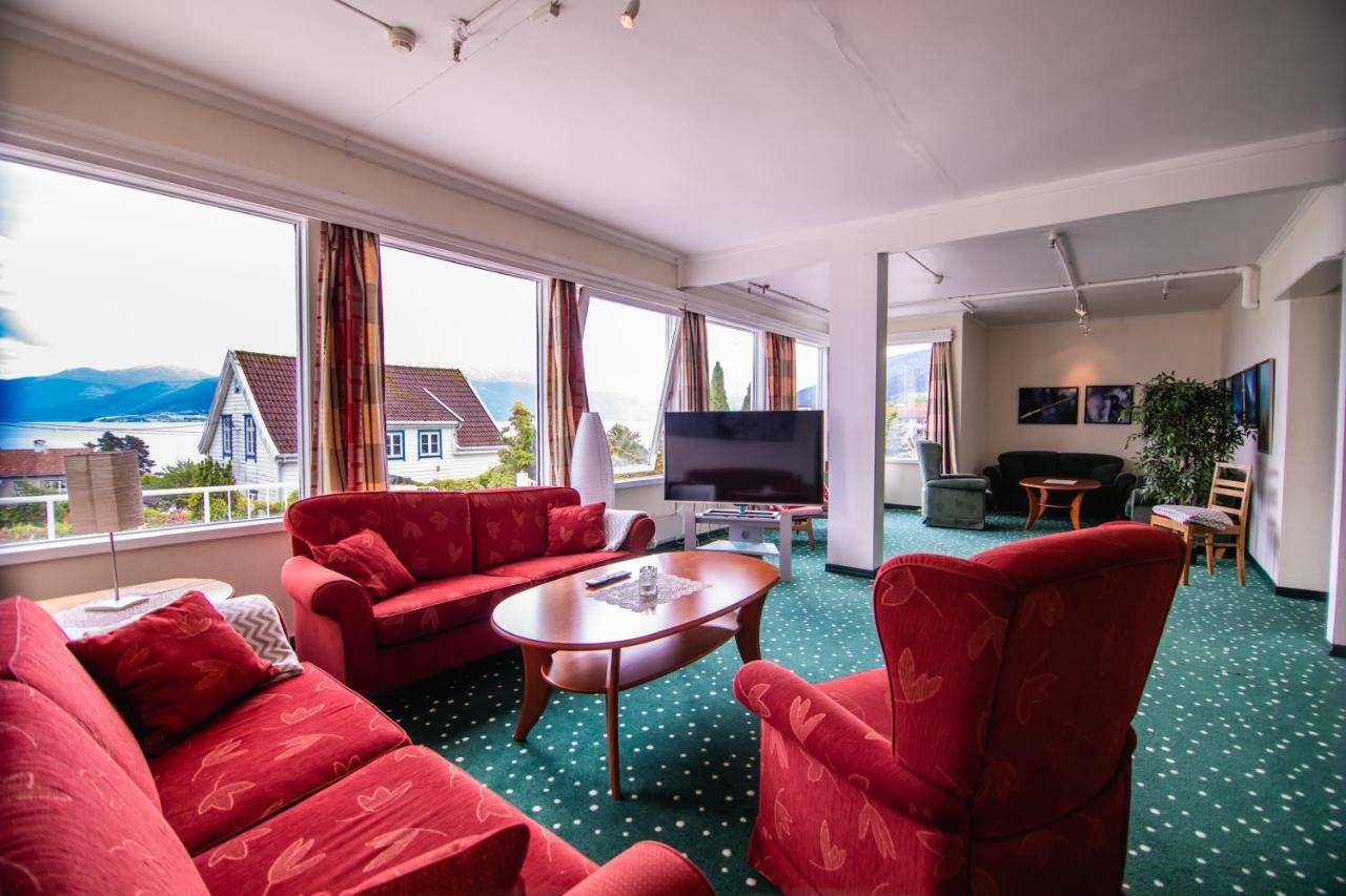 Kringsja Hotel Балестранд Екстериор снимка