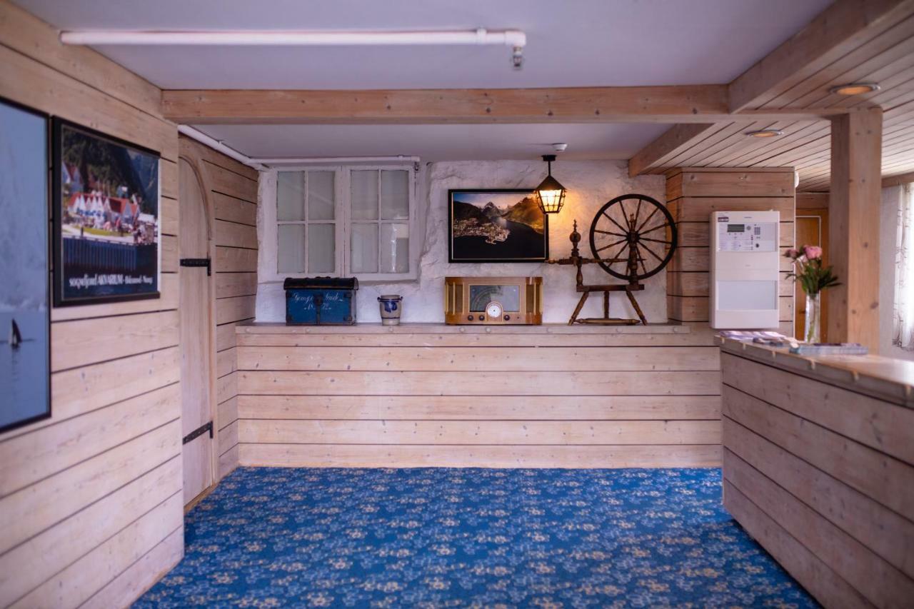 Kringsja Hotel Балестранд Екстериор снимка
