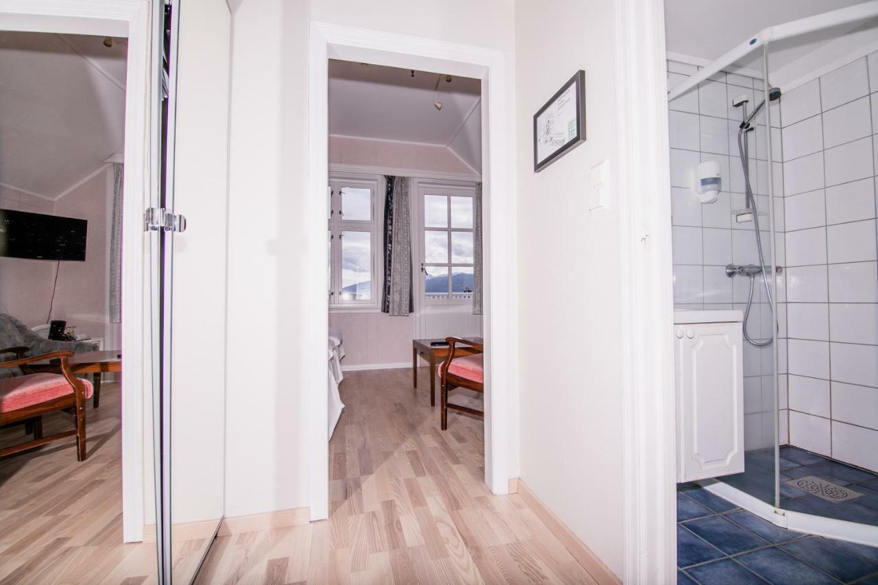 Kringsja Hotel Балестранд Екстериор снимка
